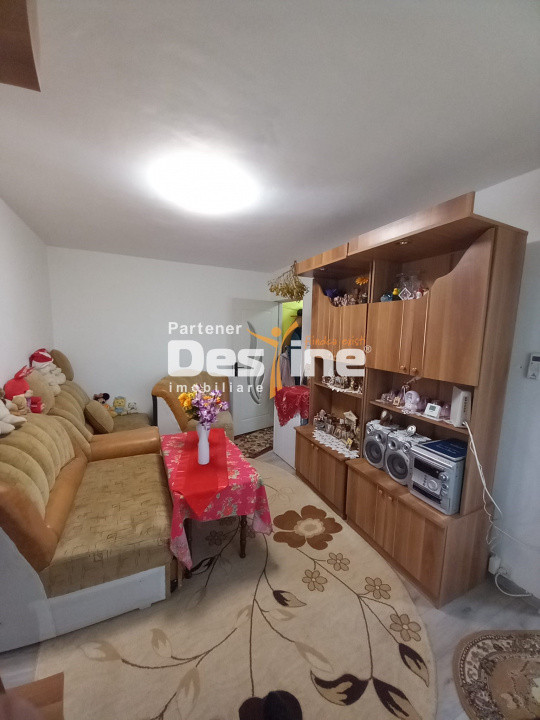 Apartament 2 camere 37 mp renovat mobilat utilat Tudor Vladimirescu, Roman