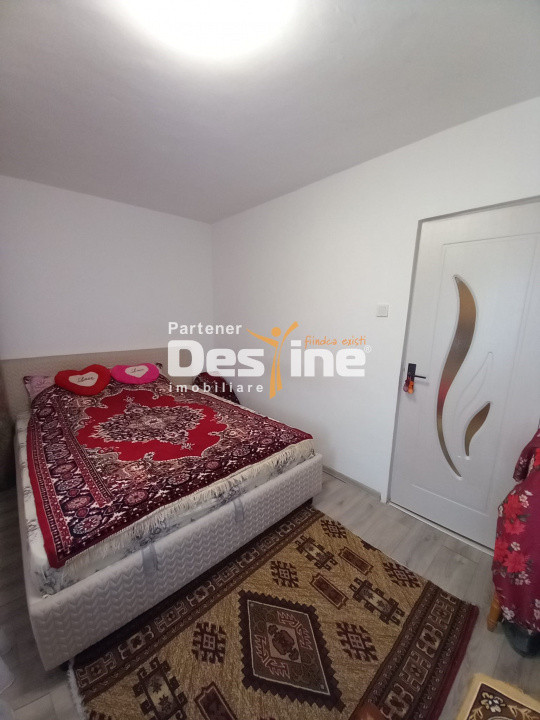 Apartament 2 camere 37 mp renovat mobilat utilat Tudor Vladimirescu, Roman