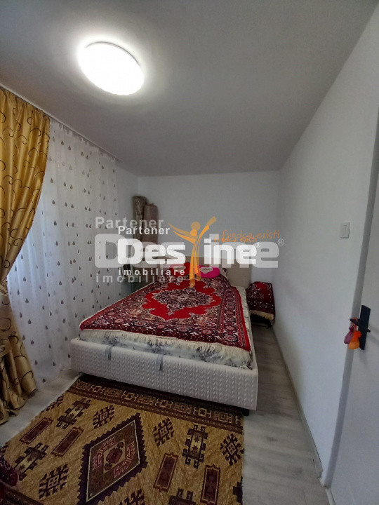 Apartament 2 camere 37 mp renovat mobilat utilat Tudor Vladimirescu, Roman