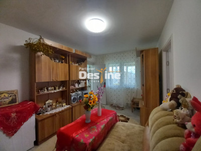 Apartament 2 camere 37 mp renovat mobilat utilat Tudor Vladimirescu, Roman