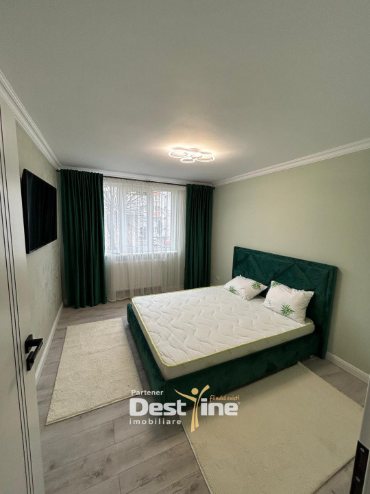 Apartament Lux 3 camere 87mp central cu 2parcare 700€