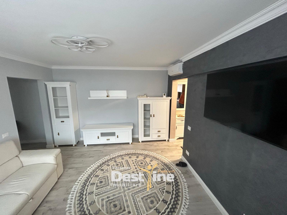 Apartament Lux 3 camere 87mp central cu 2parcare 700€