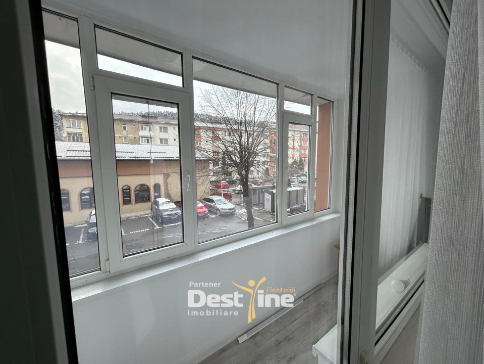 Apartament Lux 3 camere 87mp central cu 2parcare 700€