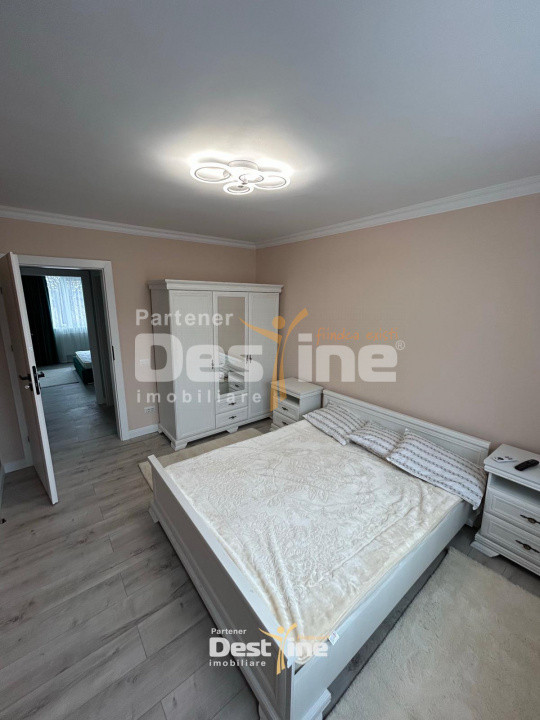 Apartament Lux 3 camere 87mp central cu 2 parcari 600€