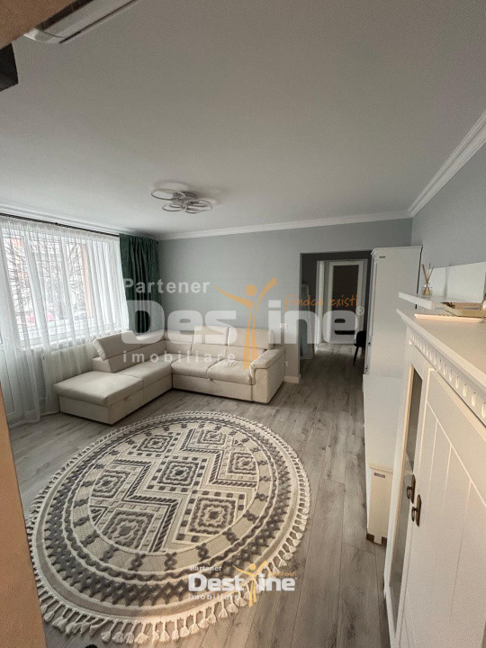 Apartament Lux 3 camere 87mp central cu 2 parcari 600€