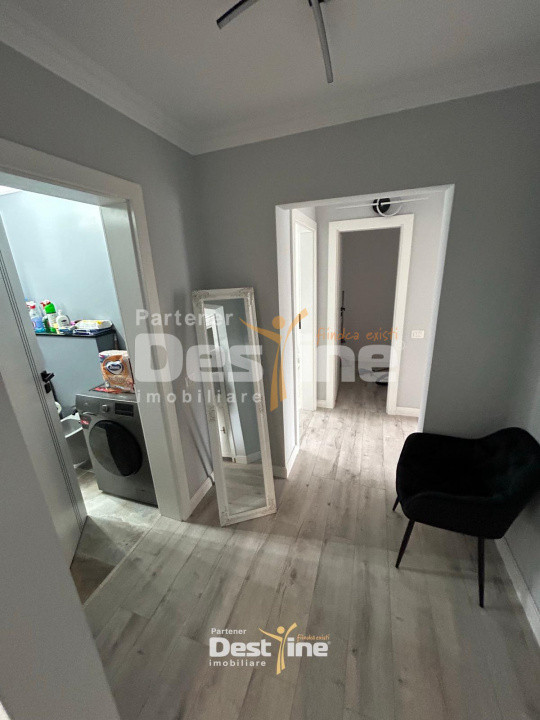 Apartament Lux 3 camere 87mp central cu 2 parcari 600€