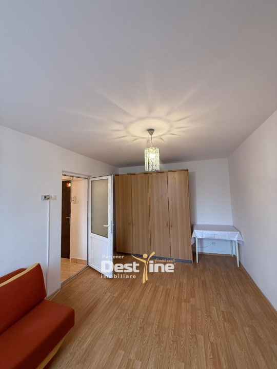 Apartament de inchiriat 2 camere 50Mp central 300euro