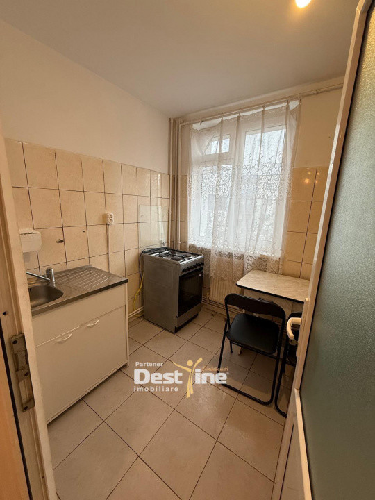 Apartament de inchiriat 2 camere 50Mp central 300euro