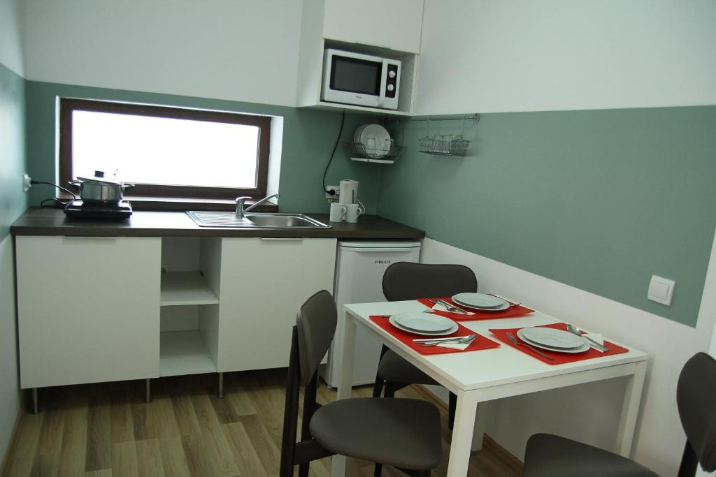 Cladire cu 11 camere, Regim Hotelier, zona Strada Lunga