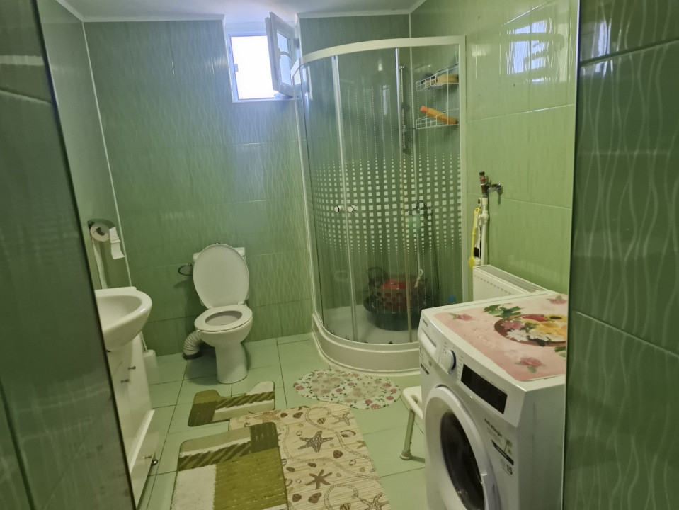 Casă frumoasă - zonă liniștită