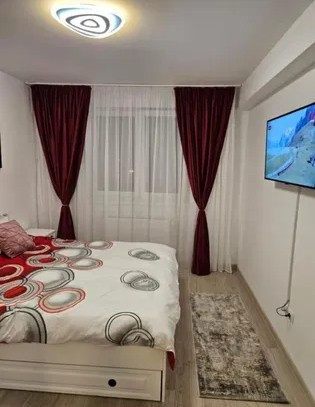 Studio 45 mp, etaj intermediar, cu loc de parcare si balcon, Tractorul - Coresi