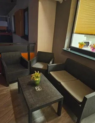 Studio 45 mp, etaj intermediar, cu loc de parcare si balcon, Tractorul - Coresi