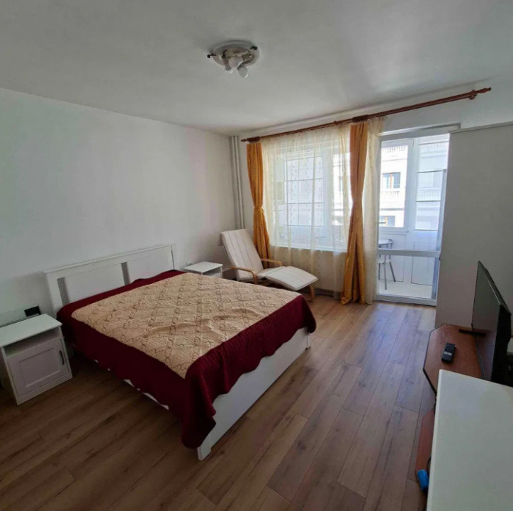 Garsoniera la prima inchiriere, renovata, ultracentrala, zona Victoriei