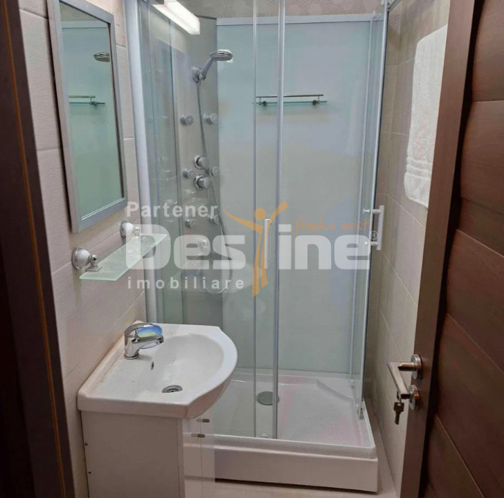 Garsoniera la prima inchiriere, renovata, ultracentrala, zona Victoriei