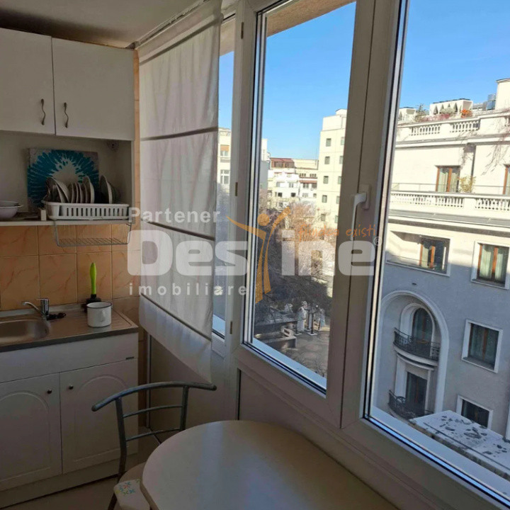 Garsoniera la prima inchiriere, renovata, ultracentrala, zona Victoriei