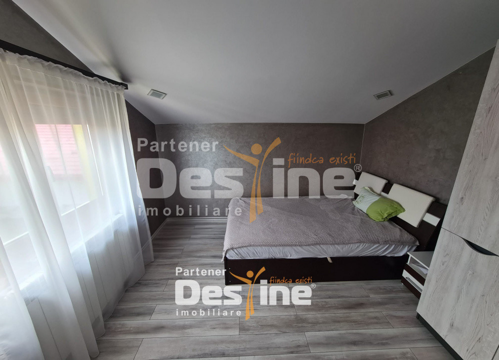 Casa individuala 96,50 mp utili, P+M - 175 mp teren - curte, utilitati- Aviatiei