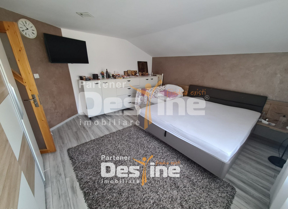 Casa individuala 96,50 mp utili, P+M - 175 mp teren - curte, utilitati- Aviatiei