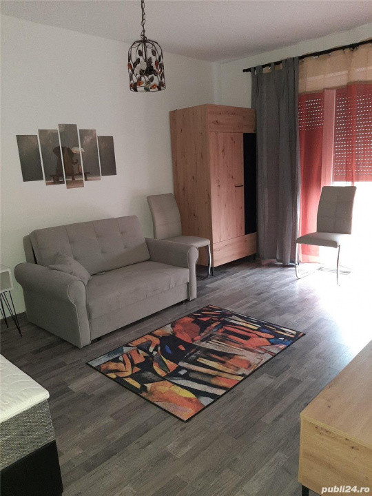 Garsoniera de 39 mp, la prima inchiriere loc de parcare inclusa, zona Coresi