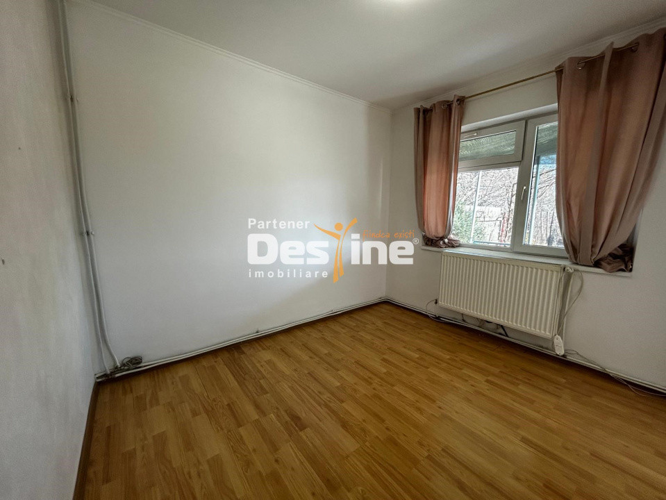 Casă de închiriat Copou 5CD 100MP parter+mansarda+terasa si gradina 700MP