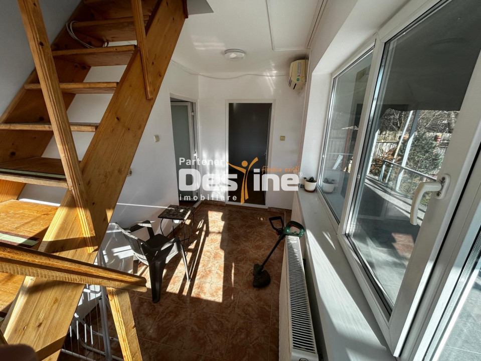 Casă de închiriat Copou 5CD 100MP parter+mansarda+terasa si gradina 700MP