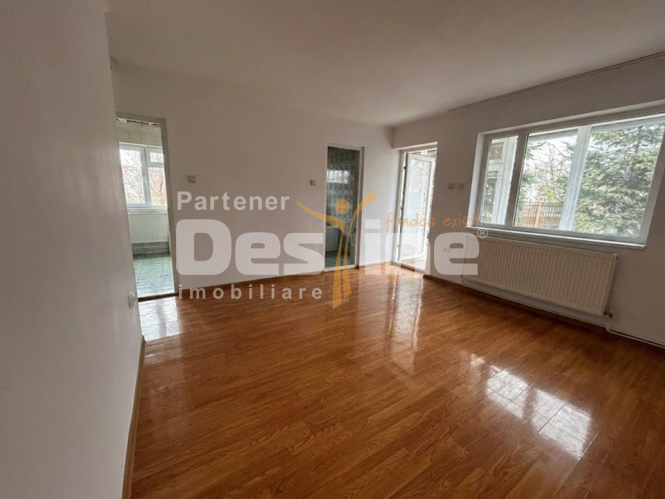 Casă de închiriat Copou 5CD 100MP parter+mansarda+terasa si gradina 700MP