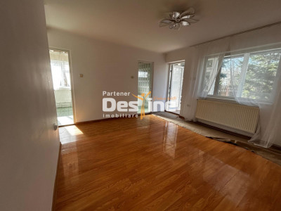 Casă de închiriat Copou 5CD 100MP parter+mansarda+terasa si gradina 700MP