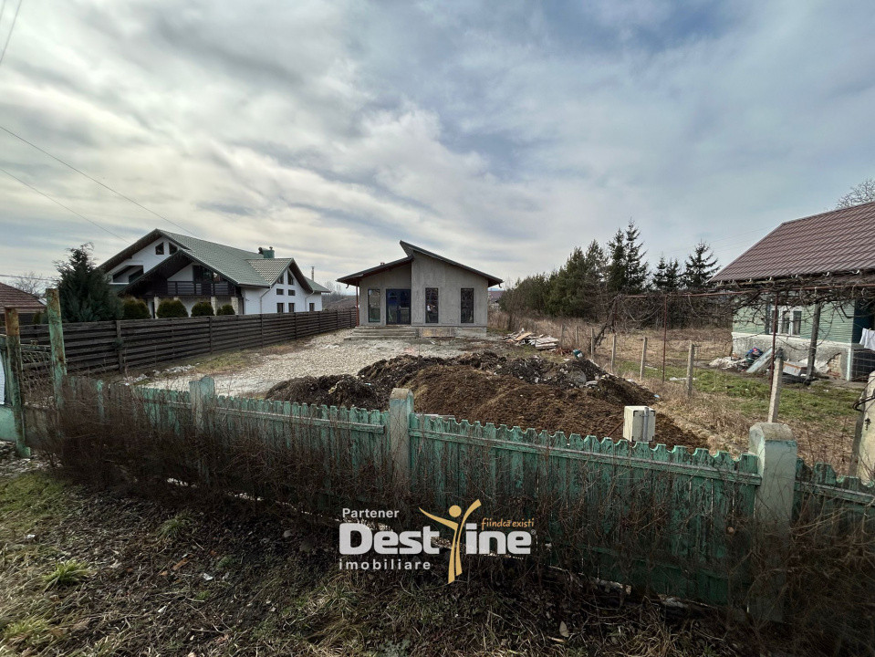 Casa Girov 100mp 56.000€ 560mp Teren