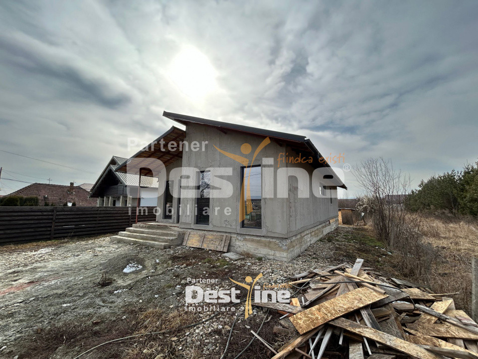 Casa Girov 100mp 56.000€ 560mp Teren