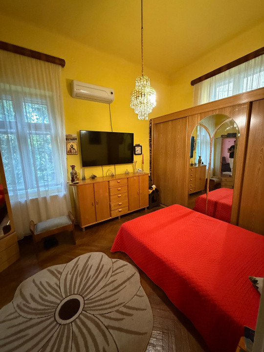 Casa zona centrala, teren 800 mp 