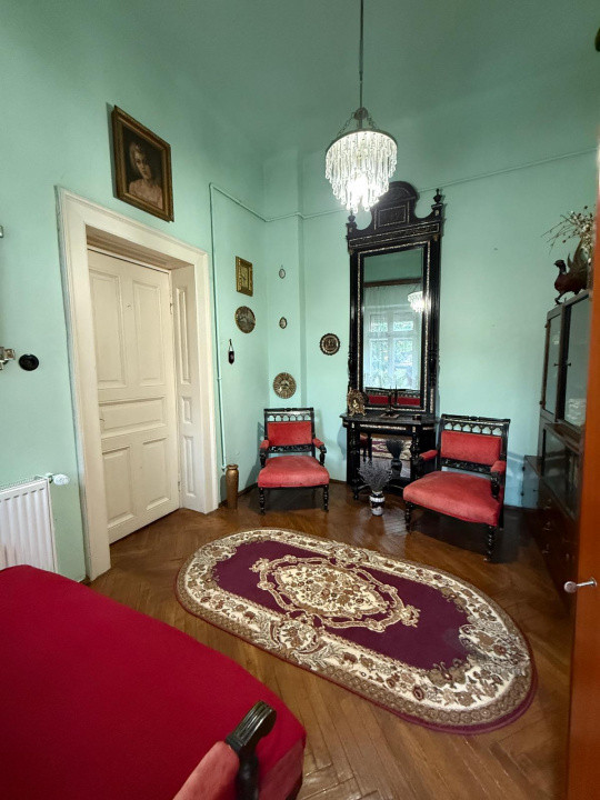 Casa zona centrala, teren 800 mp 