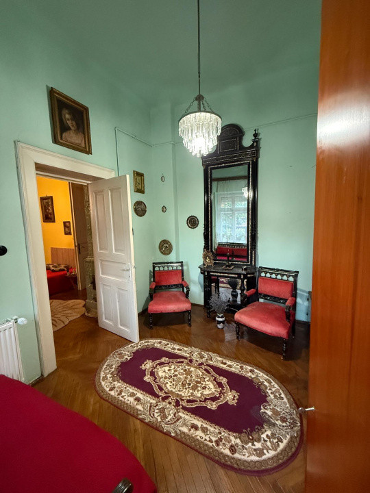 Casa zona centrala, teren 800 mp 