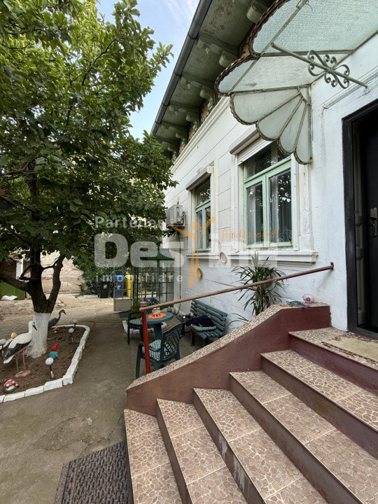 Casa zona centrala, teren 800 mp 