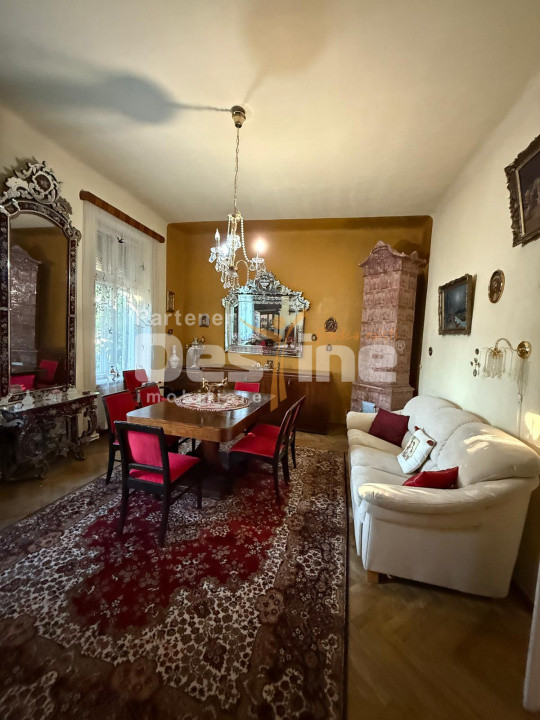 Casa zona centrala, teren 800 mp 