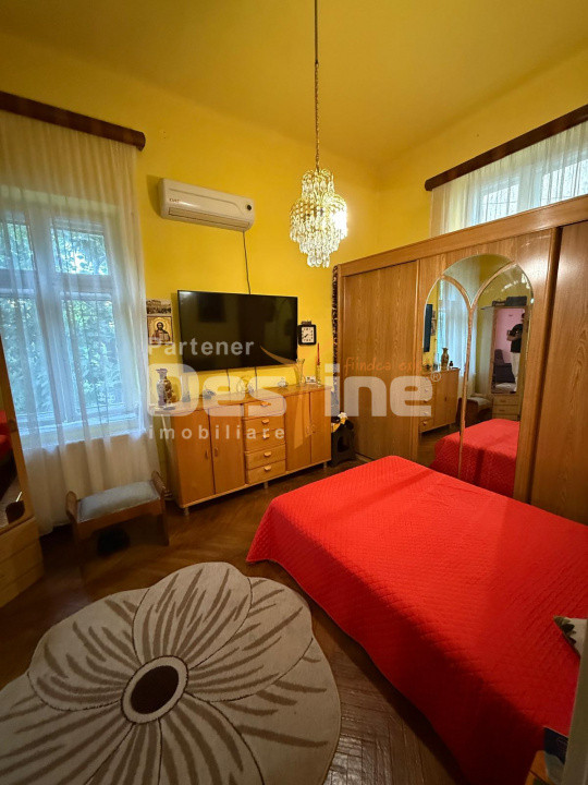 Casa zona centrala, teren 800 mp 