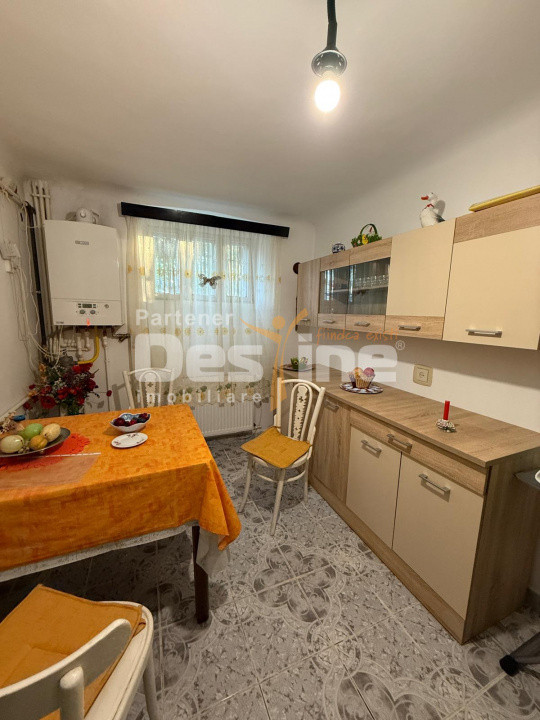 Casa zona centrala, teren 800 mp 