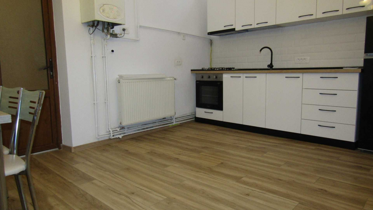 Apartament cu 2 camere, suprafata generoasa de 62 mp, mobilat si utilat modern