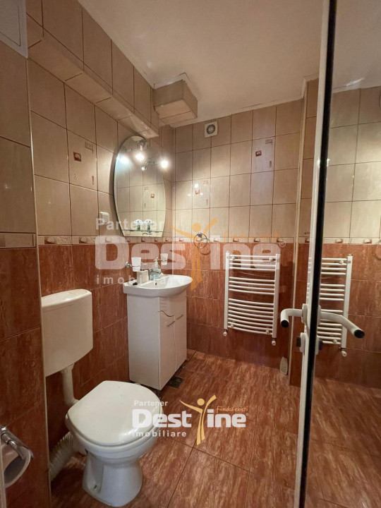 Chirie apartament 4 camere 88 mp mobilat și utilat - Centru