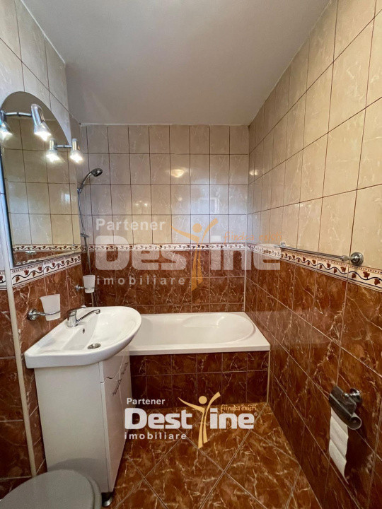 Chirie apartament 4 camere 88 mp mobilat și utilat - Centru