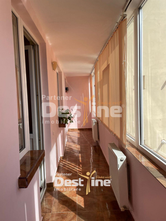 Chirie apartament 4 camere 88 mp mobilat și utilat - Centru