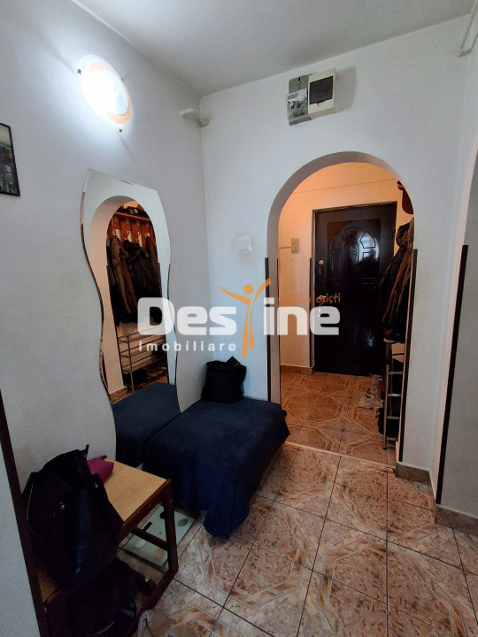 Apartament  3 camere, semidecomandat, Alexandru Cel Bun, 89.900 EURO