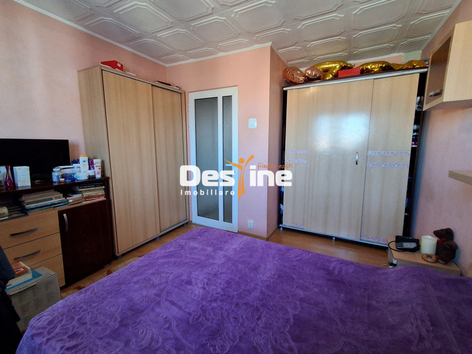 Apartament  3 camere, semidecomandat, Alexandru Cel Bun, 89.900 EURO