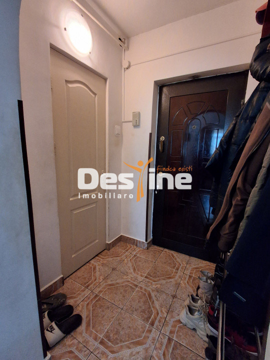 Apartament  3 camere, semidecomandat, Alexandru Cel Bun, 89.900 EURO