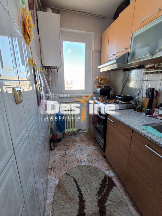 Apartament  3 camere, semidecomandat, Alexandru Cel Bun, 89.900 EURO
