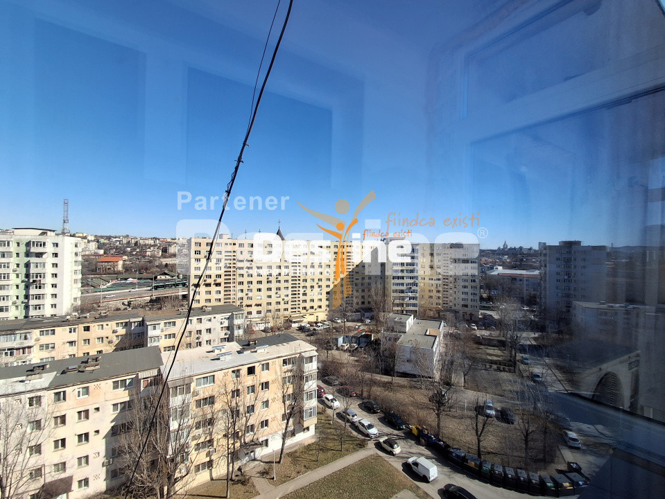 Apartament  3 camere, semidecomandat, Alexandru Cel Bun, 89.900 EURO