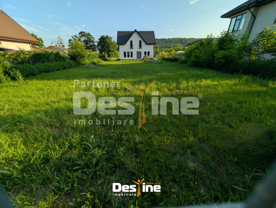 Dobrovăț - Casă la Roșu P+1+Pod 129 mp Utili 1000 mp Teren