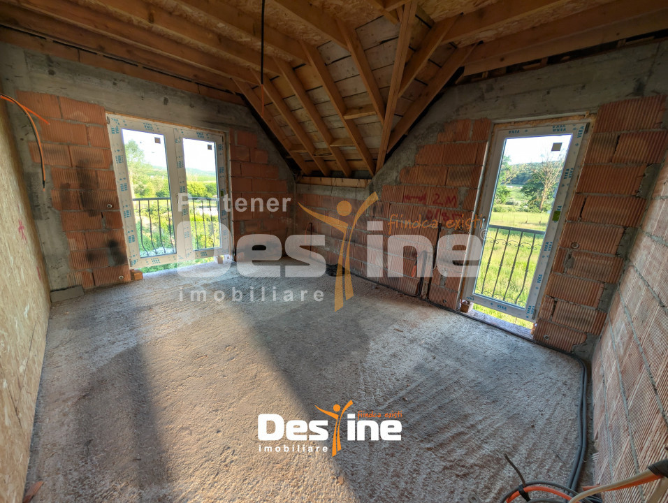 Dobrovăț - Casă la Roșu P+1+Pod 129 mp Utili 1000 mp Teren