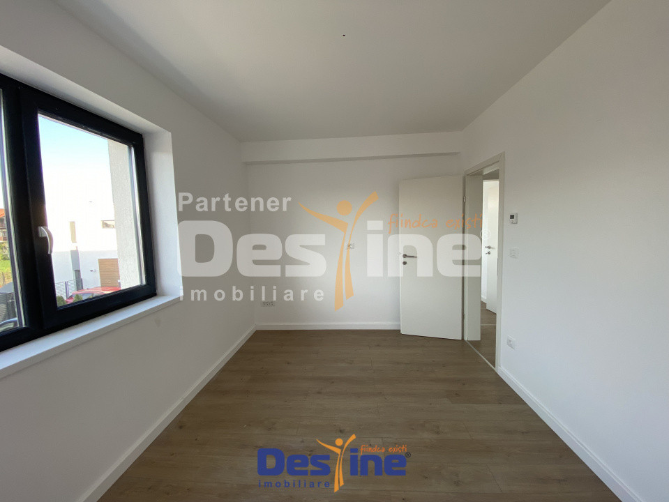 Vila tip duplex cu 4 camere constructie noua, pretabil rezidential sau comercial
