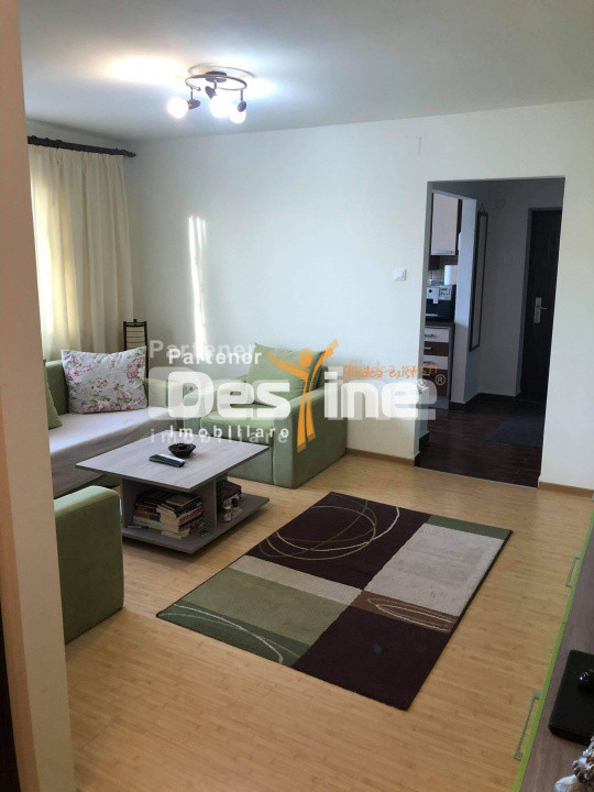 Apartament cu 2 camere, semidecomandat, etaj 4/4, 50 mp, finisat - ultracentral