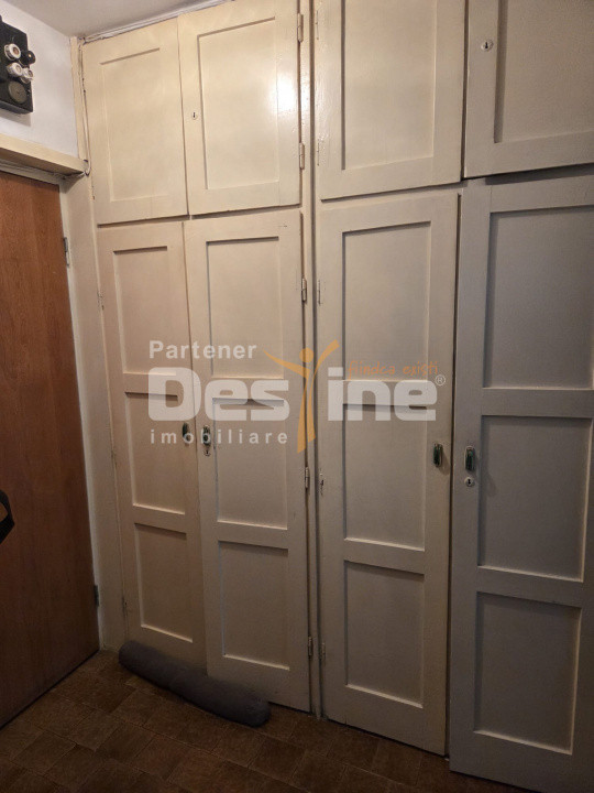 Apartament cu 2 camere, etaj intermediar, lift, bloc izolat termic, Zona Astra 