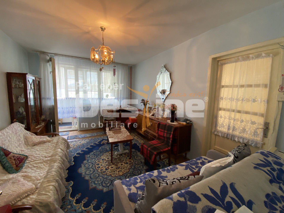 Apartament cu 2 camere, etaj intermediar, lift, bloc izolat termic, Zona Astra 